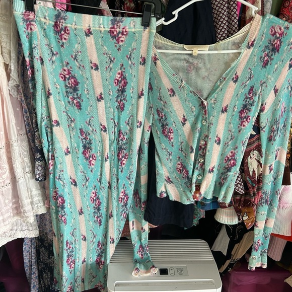 Trade/sell LSF SET Andalyee Cropped Cardigan xs & Odeylene Midi Skirt small EUC - Picture 9 of 15